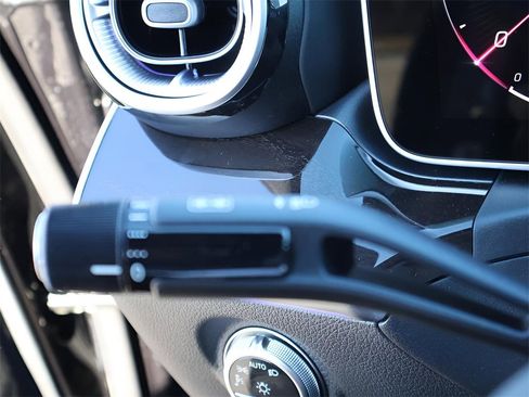 New 2026 Mercedes-Benz C 300 4MATIC Sedan image 36