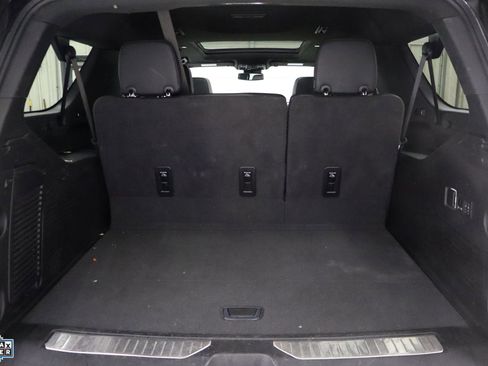 Used 2024 GMC Yukon XL Denali image 25