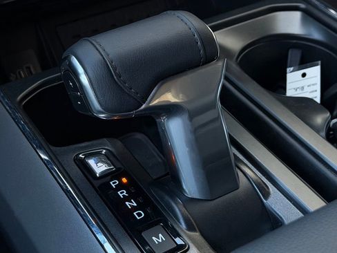 New 2025 Ford F150 Lariat w/ Equipment Group 502A High image 17