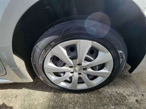 Used 2023 Toyota Corolla LE image 10