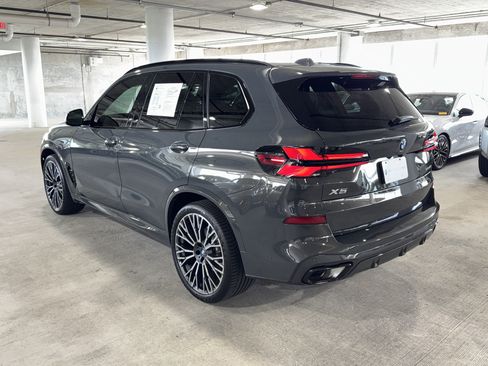 Used 2025 BMW X5 xDrive40i w/ M Sport Package AWD/4WD image 6