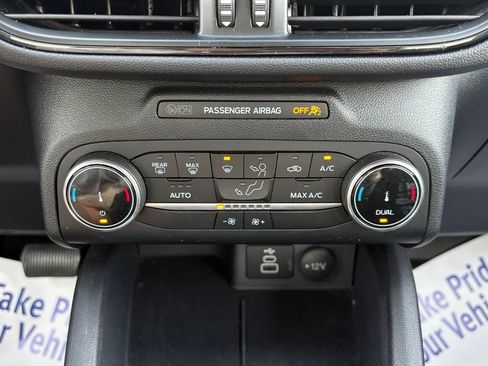 Used 2025 Ford Escape ST-Line AWD/4WD image 28