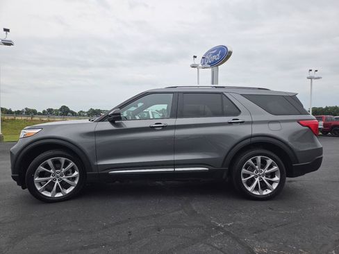 Used 2021 Ford Explorer Platinum w/ Equipment Group 601A AWD/4WD image 17