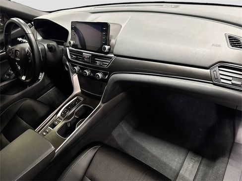 Used 2022 Honda Accord Sport image 28