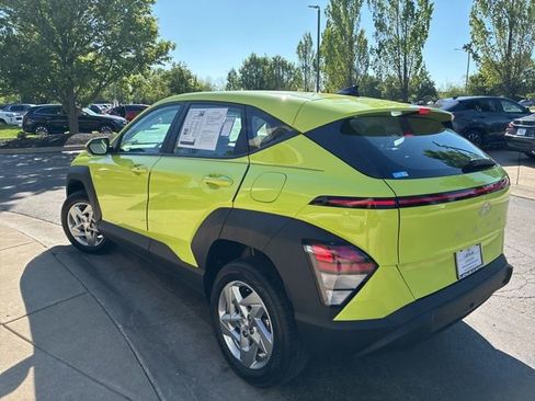 Used 2024 Hyundai Kona SE AWD/4WD image 5