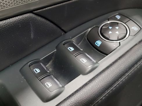 Used 2018 Ford Explorer XLT AWD/4WD image 27