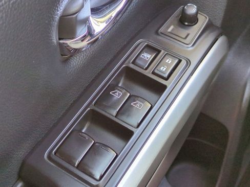 Certified 2022 Nissan Titan SV w/ SV Convenience Package image 24