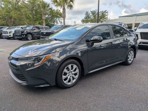 Used 2026 Toyota Corolla LE FWD image 7