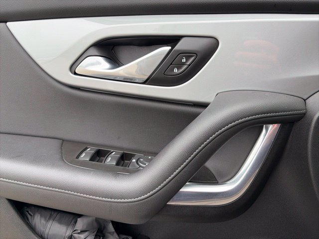 Used 2019 Chevrolet Blazer LT FWD image 10