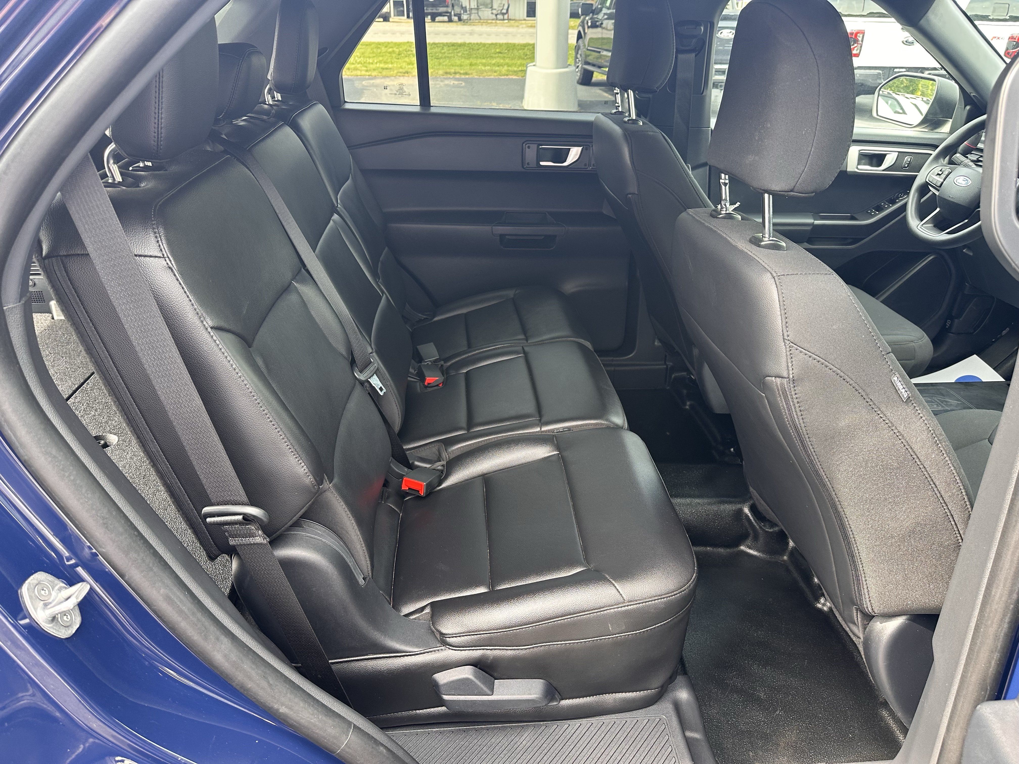 Used 2025 Ford Explorer 4WD Police Interceptor image 10