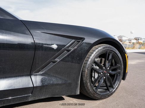 Used 2018 Chevrolet Corvette Stingray Coupe w/ 1LT image 43