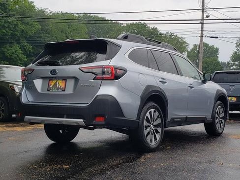 Used 2024 Subaru Outback Limited image 3