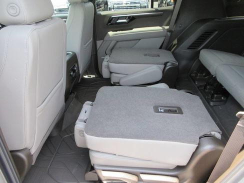 New 2026 Chevrolet Tahoe LT w/ Comfort Package AWD/4WD image 14