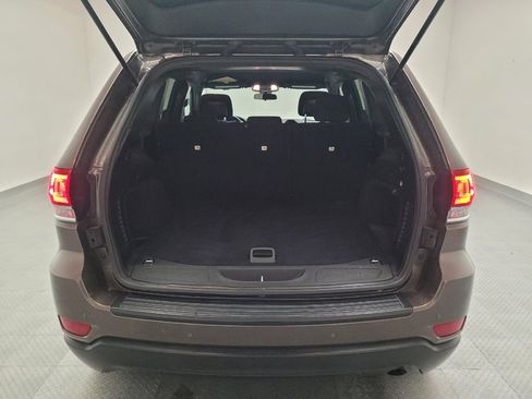 Used 2021 Jeep Grand Cherokee Laredo RWD image 29