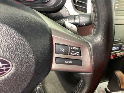Used 2013 Subaru Outback 2.5i Limited w/ Moonroof Pkg image 27