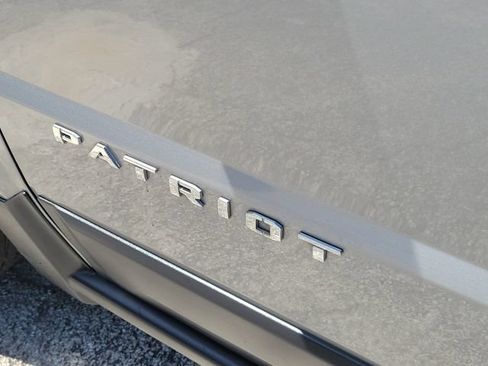 Used 2017 Jeep Patriot Latitude FWD image 8