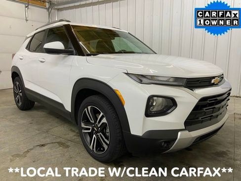 Used 2023 Chevrolet TrailBlazer LT FWD image 1