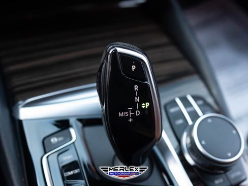 Used 2019 BMW 530i SPORT LINE w/ Convenience Package image 34