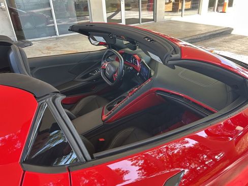 Used 2023 Chevrolet Corvette Stingray Convertible w/ Z51 Performance Package image 45