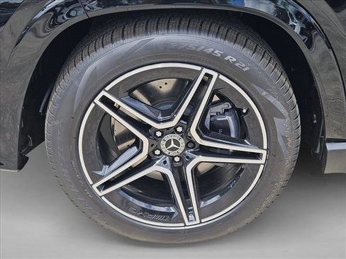 New 2026 Mercedes-Benz GLS 450 4MATIC image 10