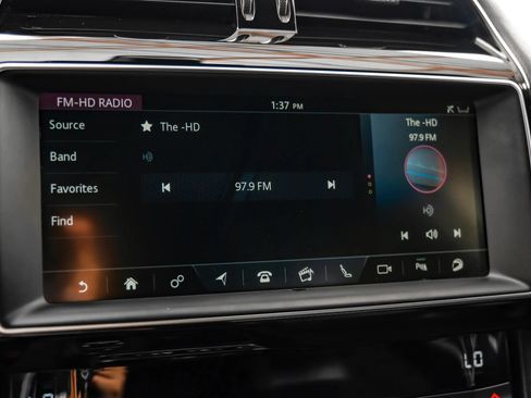 Used 2020 Jaguar F-PACE S AWD/4WD image 32
