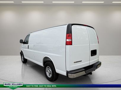 New 2026 Chevrolet Express 2500 Extended w/ Driver Convenience Package