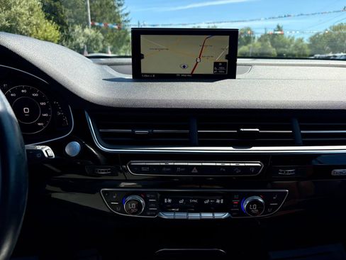 Used 2017 Audi Q7 3.0T Prestige AWD/4WD image 37