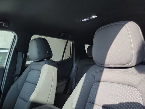 New 2026 Chevrolet Equinox LT w/ Safety and Technology Package FWD image 17