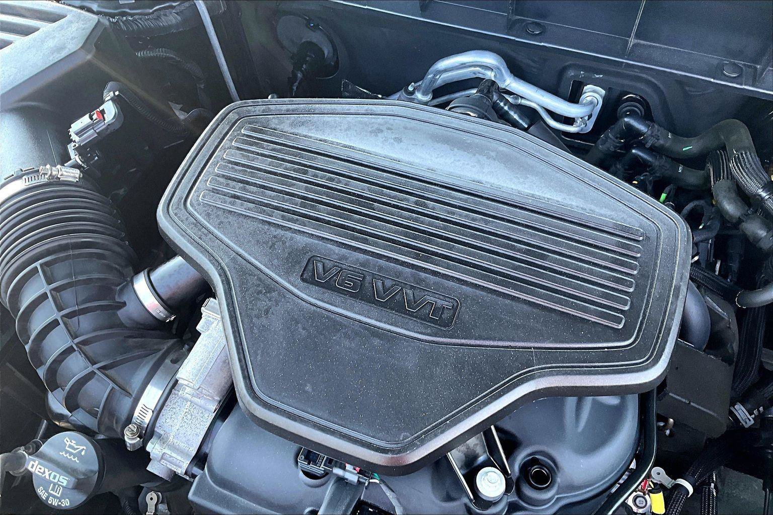 Used 2019 GMC Acadia SLT w/ Black Edition AWD/4WD image 32