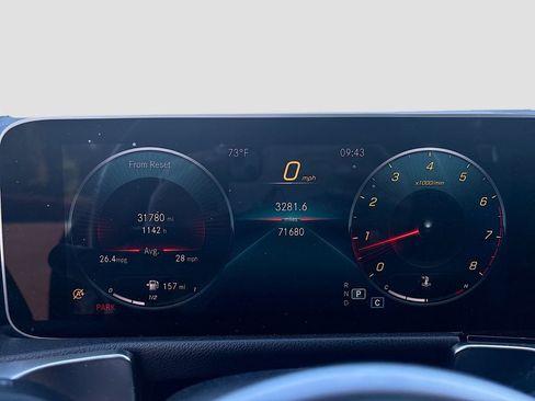 Used 2020 Mercedes-Benz GLB 250 w/ Premium Package image 38