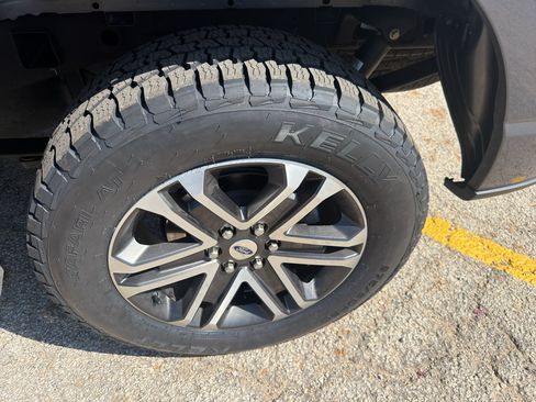 Used 2022 Ford F150 XL w/ STX Appearance Package RWD image 20