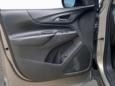 Used 2019 Chevrolet Equinox LT FWD image 21