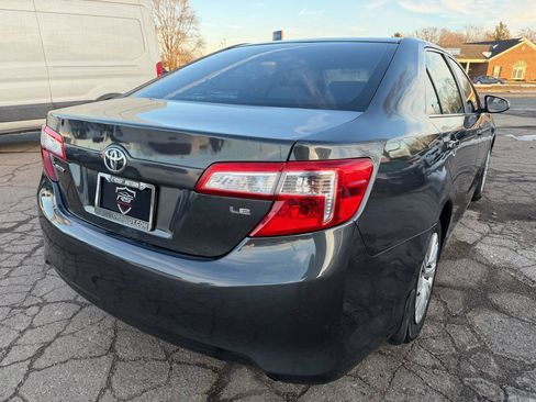 Used 2012 Toyota Camry LE image 7