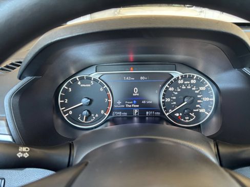 Used 2025 Nissan Altima 2.5 SV FWD image 39