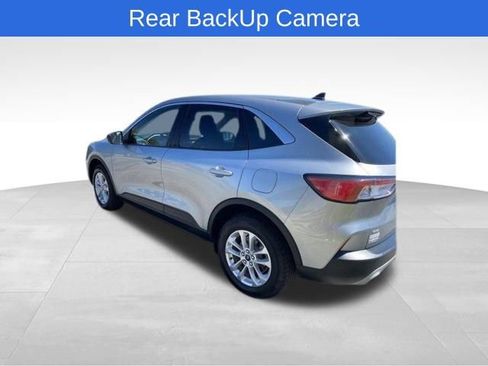 Used 2022 Ford Escape SE w/ Cold Weather Package image 6
