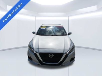 Used 2022 Nissan Altima 2.5 SV