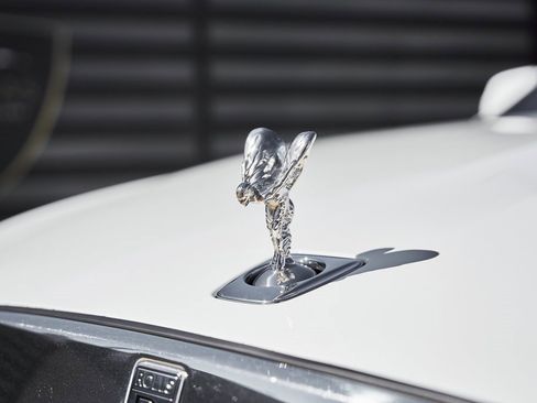 Used 2022 Rolls-Royce Ghost w/ Ghost Package image 8
