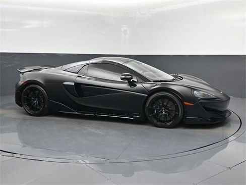 Used 2020 McLaren 600LT Spider image 1