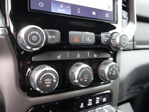 New 2026 RAM 1500 Big Horn w/ Night Edition AWD/4WD image 36