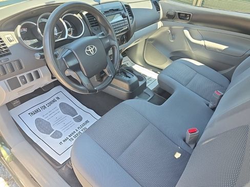 Used 2012 Toyota Tacoma 2WD Regular Cab image 12