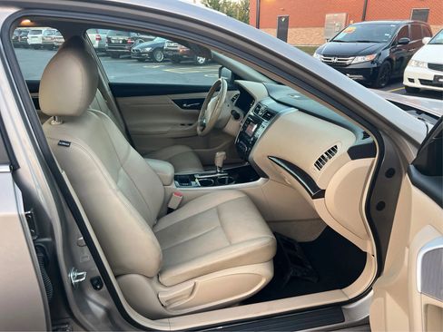 Used 2013 Nissan Altima 2.5 SL image 25