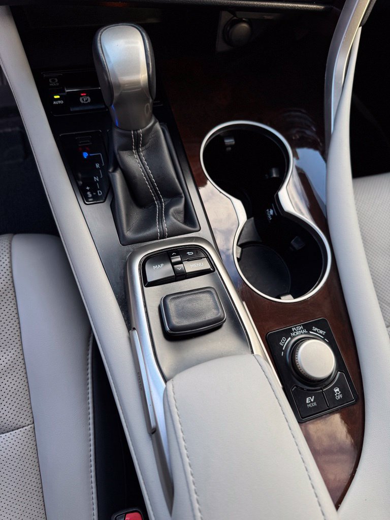 Used 2019 Lexus RX 450h AWD w/ Navigation Package image 22