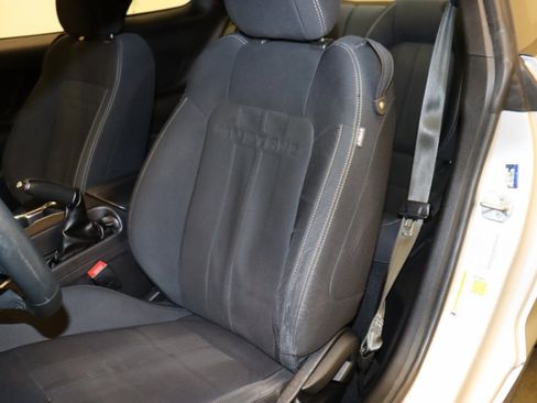 Used 2019 Ford Mustang Coupe image 8