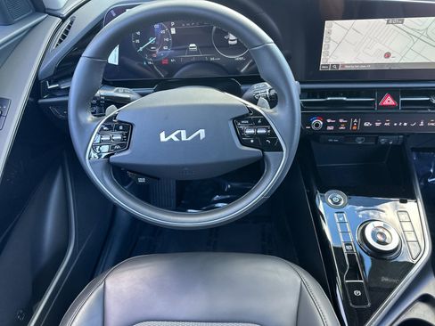 Certified 2024 Kia Niro Wind image 14