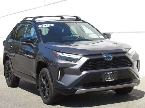 Used 2024 Toyota RAV4 XSE w/ Weather Package AWD/4WD image 2