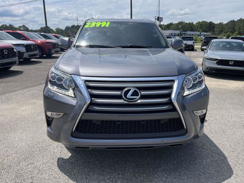 Used 2016 Lexus GX 460 w/ Premium Package AWD/4WD image 2