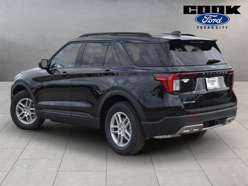 New 2026 Ford Explorer Active w/ Active Comfort Package RWD image 4
