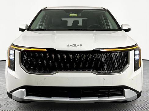 New 2026 Kia Carnival LXS FWD image 2