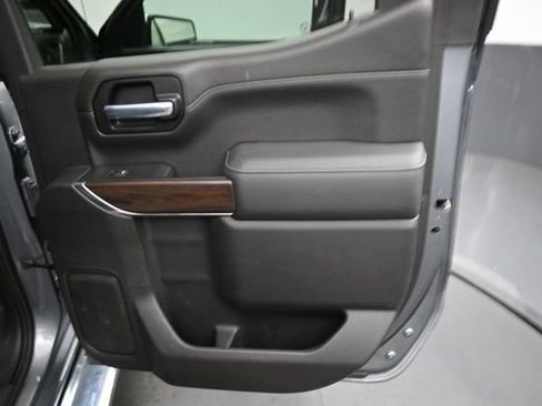 Used 2021 GMC Sierra 1500 SLT w/ SLT Premium Plus Package AWD/4WD image 14