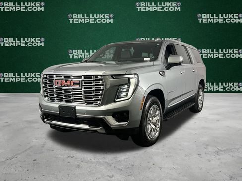 Used 2025 GMC Yukon XL Denali image 4